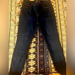 Old Navy Rockstar Super Skinny High Rise jeans; Size: 14; Color: Dark Denim